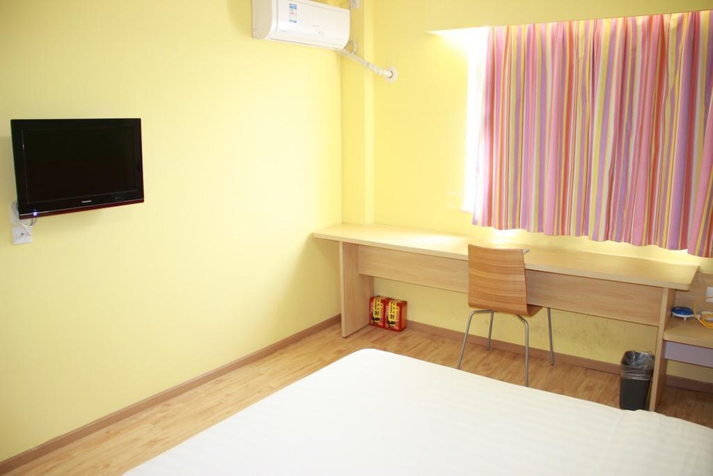 7Days Inn Heyuan Cultrual Palace Renren Le Εξωτερικό φωτογραφία