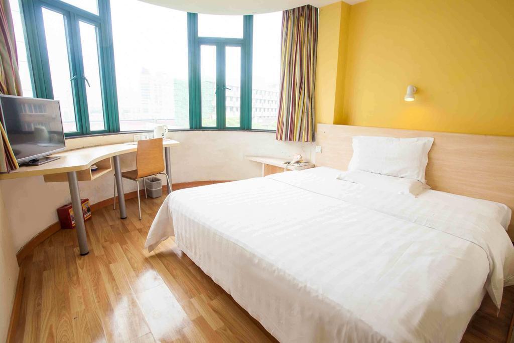 7Days Inn Heyuan Cultrual Palace Renren Le Δωμάτιο φωτογραφία